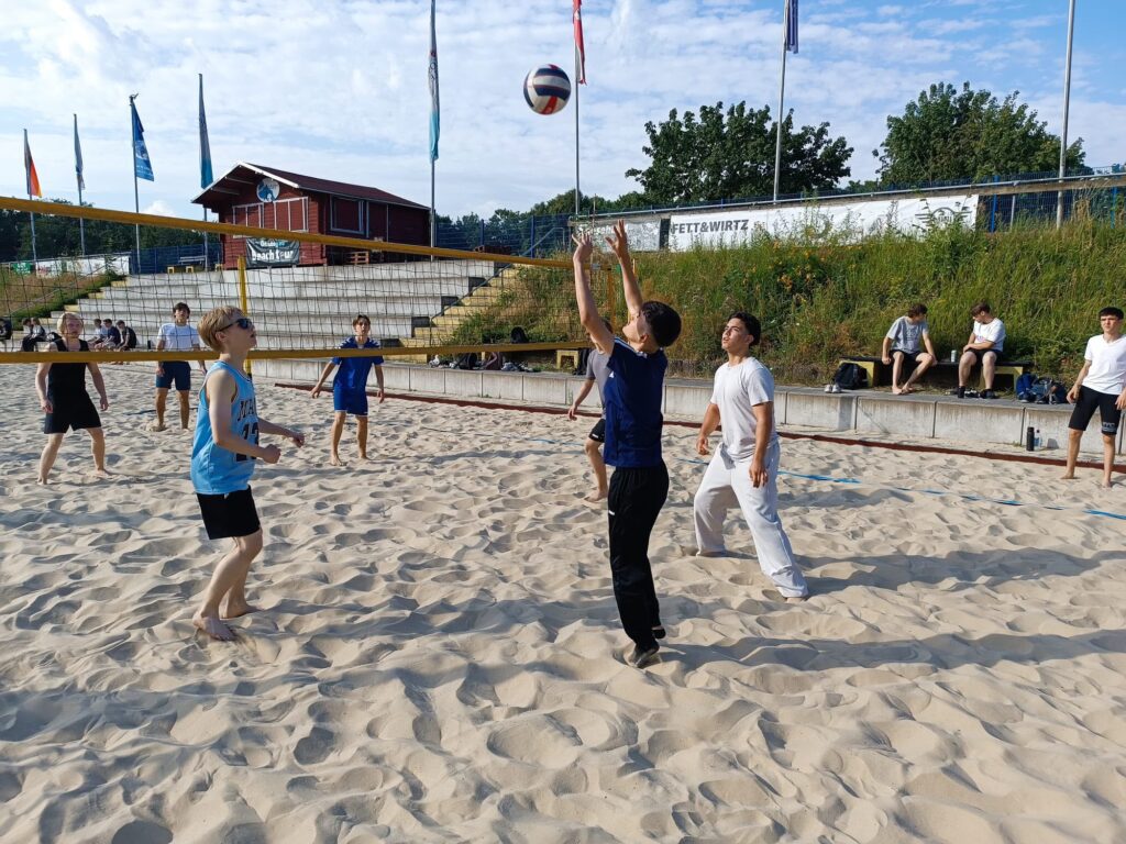 Echtes Strand-Gefühl beim Beachvolleyball